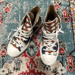 Converse Swirl Platform Sneakers ⚠️ runs large!